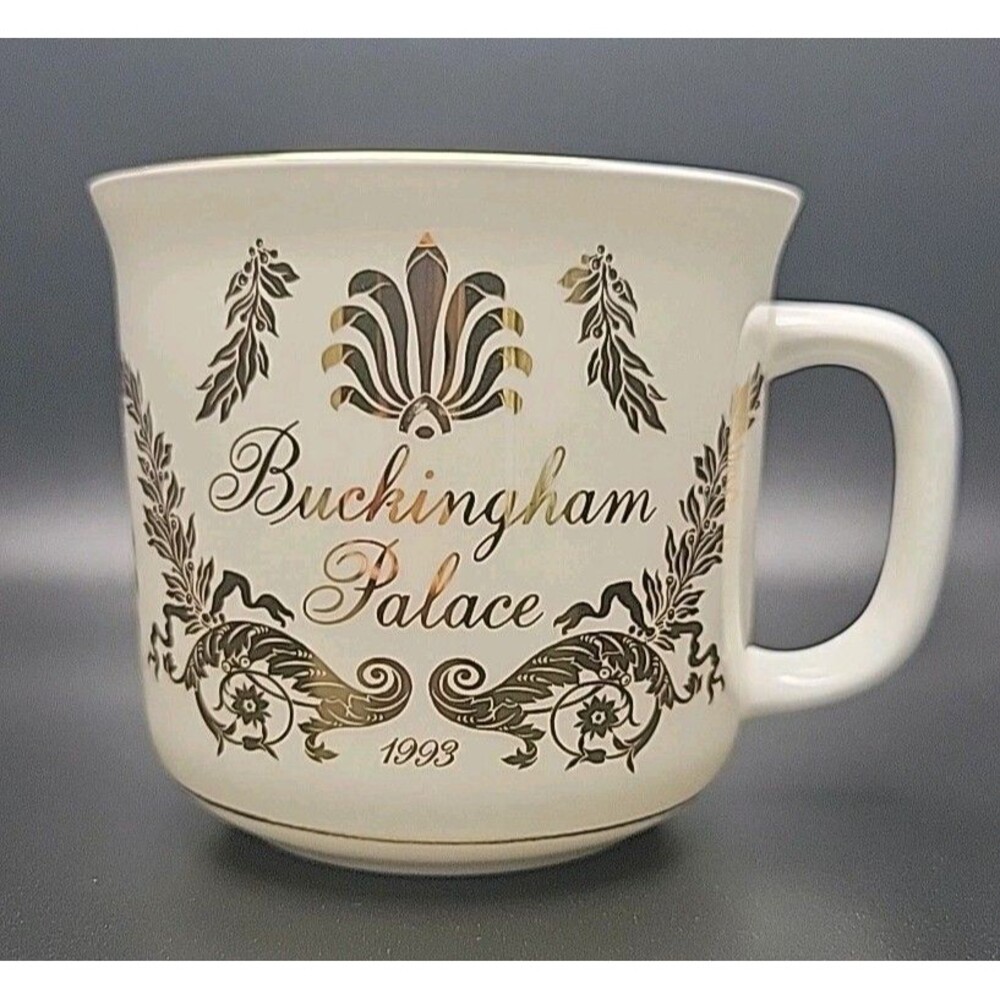 VTG Buckingham Palace 1993 Commemorative Mug Fine Bone China Gold Gilt Royal EUC
